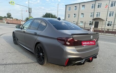 BMW 5 серия, 2018 год, 3 099 999 рублей, 5 фотография