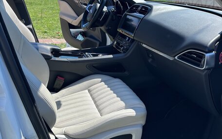 Jaguar F-Pace, 2018 год, 2 759 000 рублей, 10 фотография