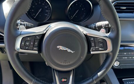 Jaguar F-Pace, 2018 год, 2 759 000 рублей, 8 фотография