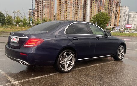 Mercedes-Benz E-Класс, 2017 год, 2 800 000 рублей, 4 фотография