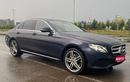 Mercedes-Benz E-Класс, 2017 год, 2 800 000 рублей, 3 фотография