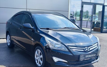Hyundai Solaris II рестайлинг, 2014 год, 810 000 рублей, 3 фотография