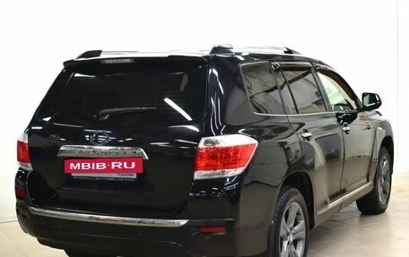 Toyota Highlander III, 2012 год, 1 820 000 рублей, 4 фотография