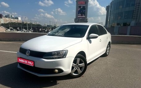 Volkswagen Jetta VI, 2014 год, 1 300 000 рублей, 1 фотография
