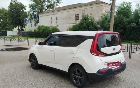 KIA Soul III, 2021 год, 1 950 000 рублей, 2 фотография