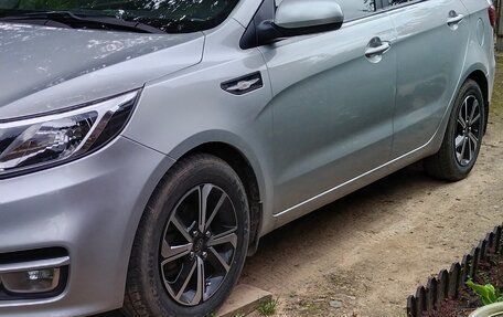 KIA Rio III рестайлинг, 2015 год, 920 000 рублей, 4 фотография