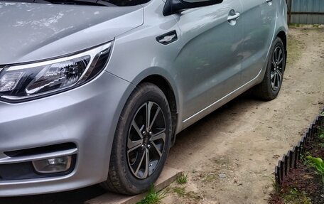 KIA Rio III рестайлинг, 2015 год, 920 000 рублей, 17 фотография