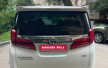 Toyota Alphard III, 2021 год, 13 700 000 рублей, 18 фотография