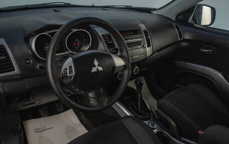 Mitsubishi Outlander III рестайлинг 3, 2007 год, 1 019 000 рублей, 8 фотография