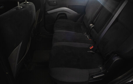 Mitsubishi Outlander III рестайлинг 3, 2007 год, 1 019 000 рублей, 18 фотография