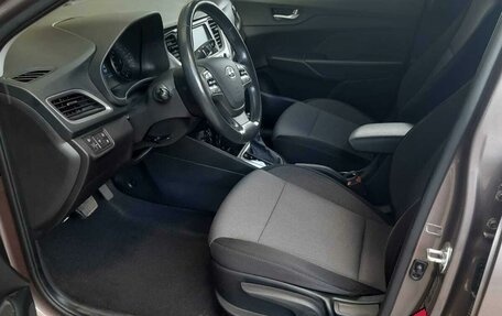 Hyundai Solaris II рестайлинг, 2018 год, 1 560 000 рублей, 8 фотография