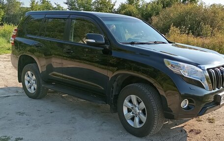 Toyota Land Cruiser Prado 150 рестайлинг 2, 2014 год, 3 400 000 рублей, 8 фотография