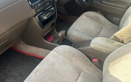 Toyota Vista, 1996 год, 530 000 рублей, 2 фотография