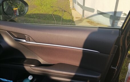Toyota Camry, 2021 год, 2 900 000 рублей, 11 фотография