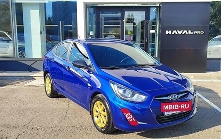Hyundai Solaris II рестайлинг, 2013 год, 690 000 рублей, 3 фотография