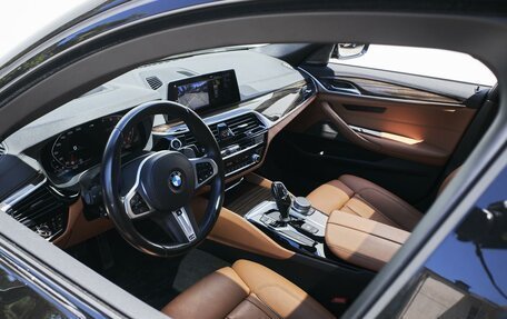 BMW 5 серия, 2020 год, 5 299 000 рублей, 24 фотография
