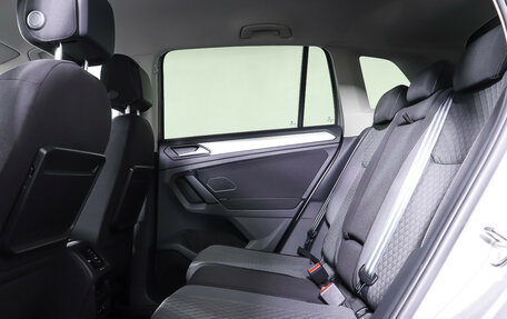 Volkswagen Tiguan II, 2019 год, 2 490 000 рублей, 12 фотография