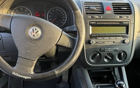 Volkswagen Golf V, 2008 год, 600 000 рублей, 13 фотография