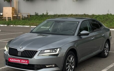 Skoda Superb III рестайлинг, 2019 год, 2 250 000 рублей, 3 фотография