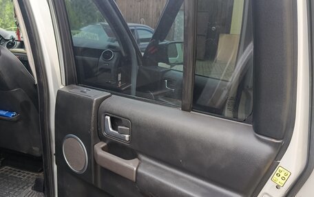 Land Rover Discovery III, 2005 год, 900 000 рублей, 25 фотография