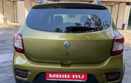 Renault Sandero II рестайлинг, 2015 год, 980 000 рублей, 2 фотография