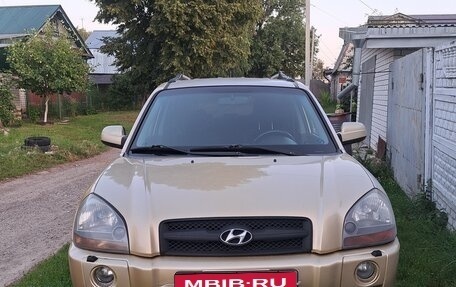 Hyundai Tucson III, 2005 год, 800 000 рублей, 1 фотография