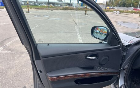 BMW 3 серия, 2009 год, 990 000 рублей, 10 фотография