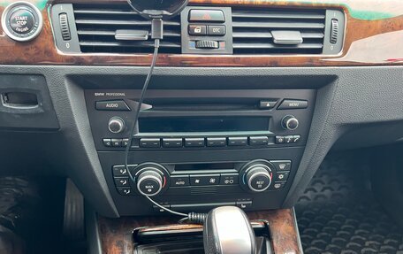 BMW 3 серия, 2009 год, 990 000 рублей, 13 фотография