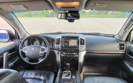 Toyota Land Cruiser 200, 2014 год, 3 800 000 рублей, 7 фотография