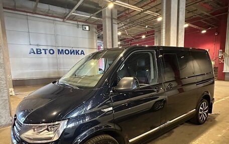 Volkswagen Multivan T6 рестайлинг, 2019 год, 4 500 000 рублей, 3 фотография