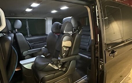 Volkswagen Multivan T6 рестайлинг, 2019 год, 4 500 000 рублей, 10 фотография