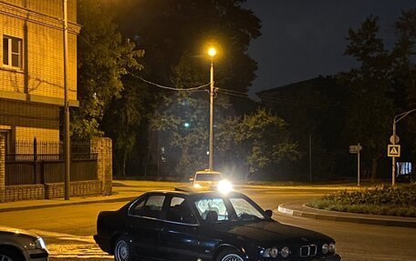 BMW 5 серия, 1988 год, 300 000 рублей, 4 фотография