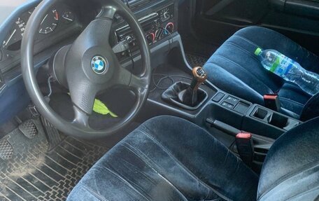 BMW 5 серия, 1988 год, 300 000 рублей, 11 фотография