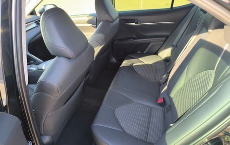 Toyota Camry, 2019 год, 2 800 000 рублей, 15 фотография