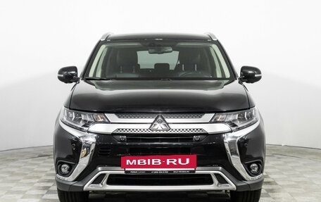 Mitsubishi Outlander III рестайлинг 3, 2019 год, 2 599 700 рублей, 2 фотография