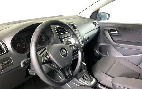 Volkswagen Polo VI (EU Market), 2017 год, 949 000 рублей, 11 фотография