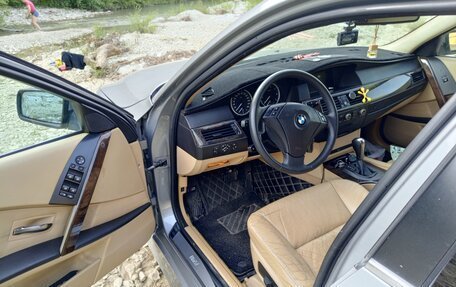 BMW 5 серия, 2004 год, 1 500 000 рублей, 8 фотография