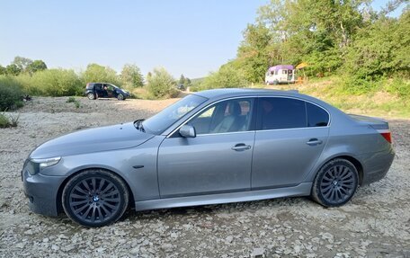 BMW 5 серия, 2004 год, 1 500 000 рублей, 4 фотография