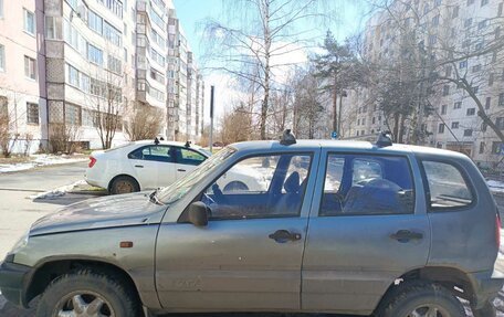 Chevrolet Niva I рестайлинг, 2004 год, 210 000 рублей, 4 фотография