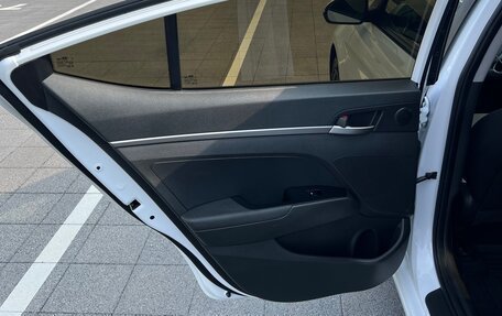 Hyundai Elantra VI рестайлинг, 2018 год, 1 650 000 рублей, 18 фотография