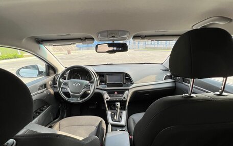 Hyundai Elantra VI рестайлинг, 2018 год, 1 650 000 рублей, 16 фотография