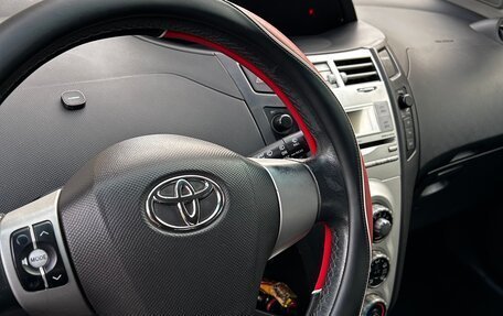 Toyota Yaris III рестайлинг, 2006 год, 550 000 рублей, 5 фотография