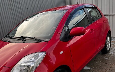 Toyota Yaris III рестайлинг, 2006 год, 550 000 рублей, 3 фотография