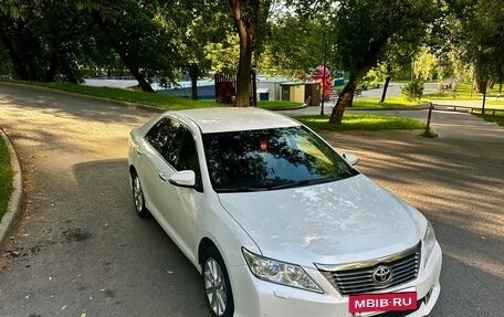 Toyota Camry, 2014 год, 1 890 000 рублей, 5 фотография