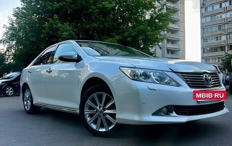 Toyota Camry, 2014 год, 1 890 000 рублей, 3 фотография