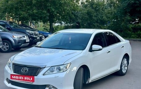 Toyota Camry, 2014 год, 1 890 000 рублей, 2 фотография