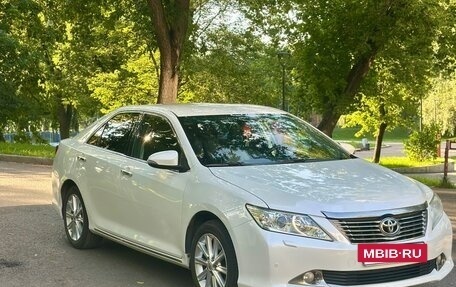 Toyota Camry, 2014 год, 1 890 000 рублей, 7 фотография