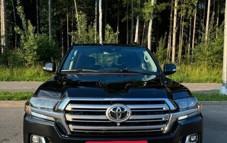 Toyota Land Cruiser 200, 2013 год, 4 000 000 рублей, 3 фотография