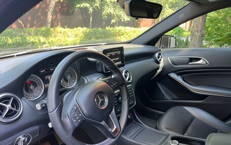 Mercedes-Benz A-Класс, 2015 год, 1 329 000 рублей, 2 фотография
