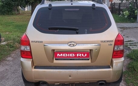 Hyundai Tucson III, 2005 год, 800 000 рублей, 12 фотография